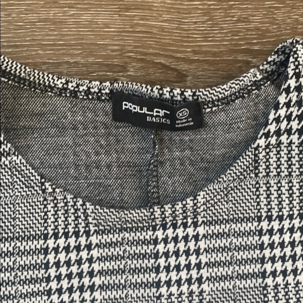Fitted Plaid Snap Dress - Picture 3 of 7